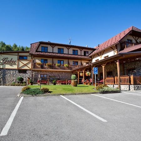 Hotel Gobor Vitanová Buitenkant foto