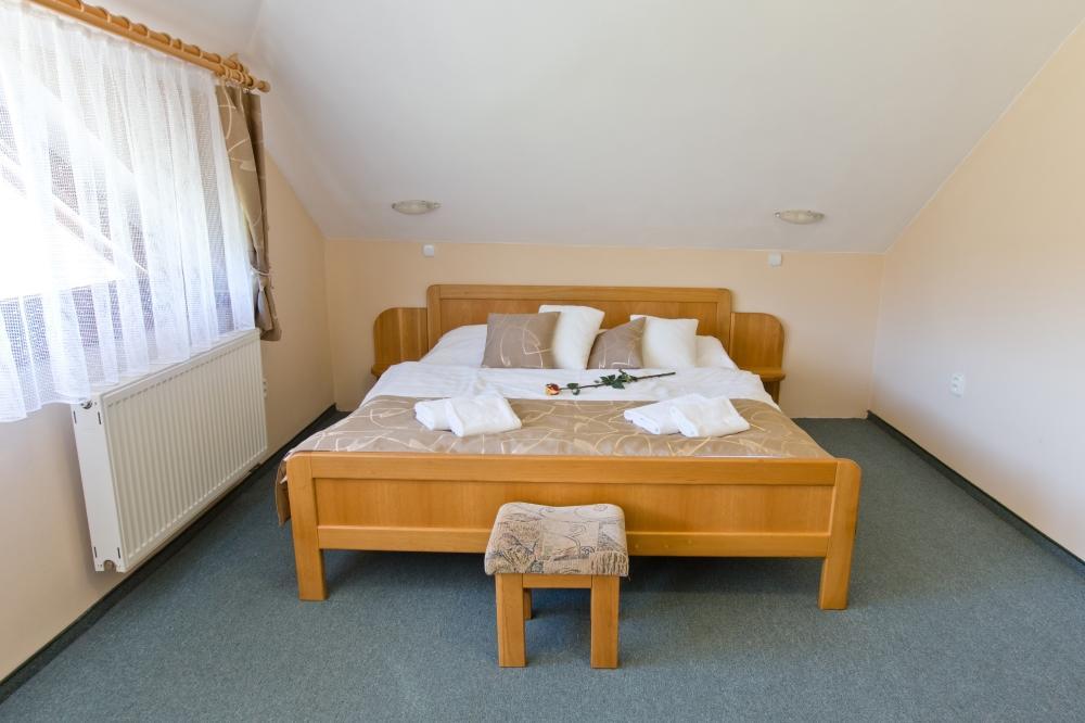 Hotel Gobor Vitanová Buitenkant foto