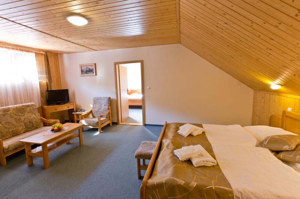 Hotel Gobor Vitanová Buitenkant foto