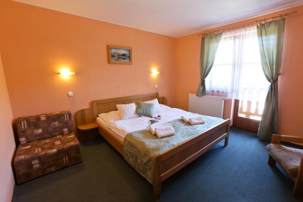 Hotel Gobor Vitanová Buitenkant foto