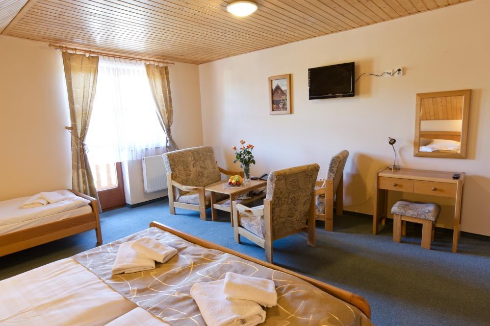 Hotel Gobor Vitanová Buitenkant foto